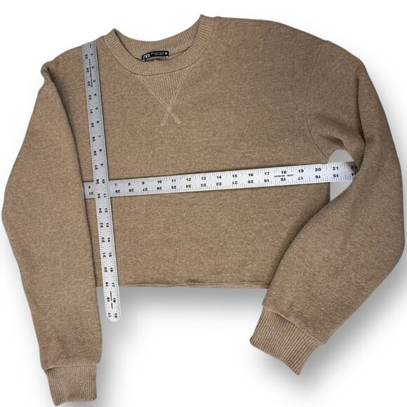 Zara Cropped Sweatshirt Womens Sz M Beige Long Sleeve Crewneck Pullover Sweater - Picture 5 of 6